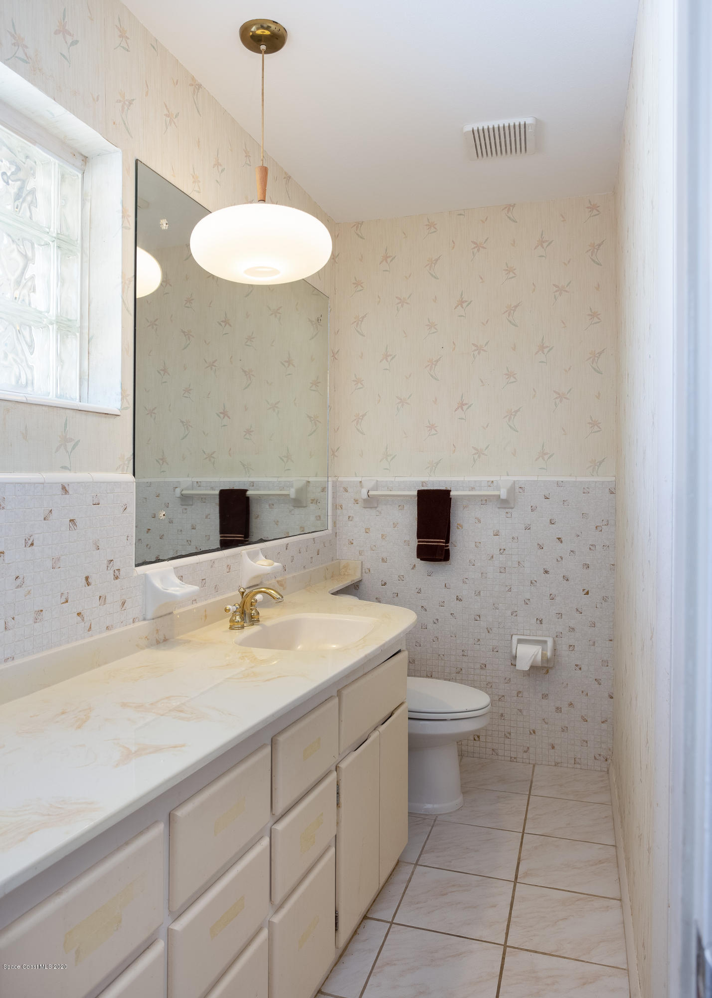 146 Bimini Road Cocoa Beach, FL 32931 - Photo 20 of 24 Master Bathroom