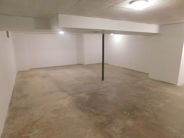 306 Errett Road Rochelle, IL 61068 - Photo 9 of 15 a view of an empty room