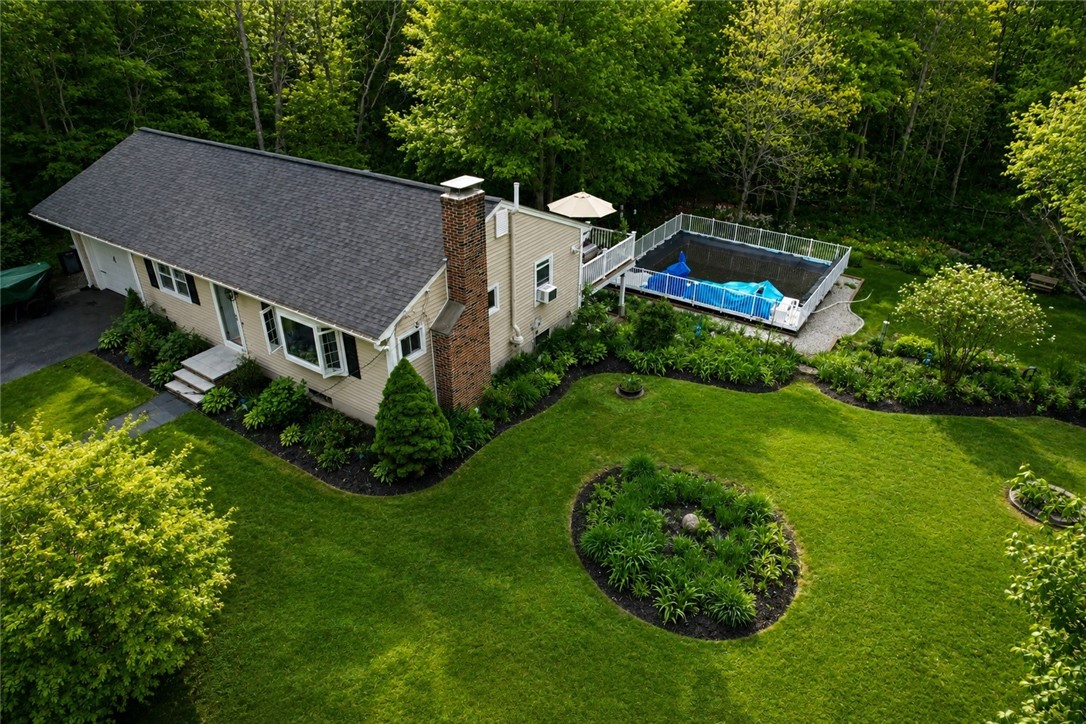 422 Rockland Road Scituate, RI 02857 - Photo 2 of 25
