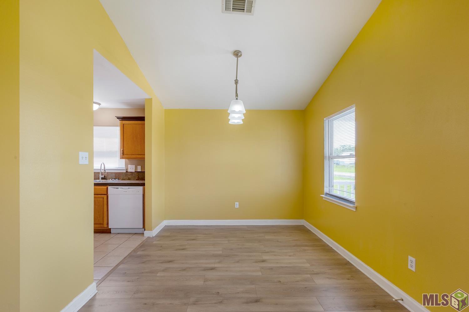 26293 Riverscape Drive Springfield, LA 70462 - Photo 8 of 24