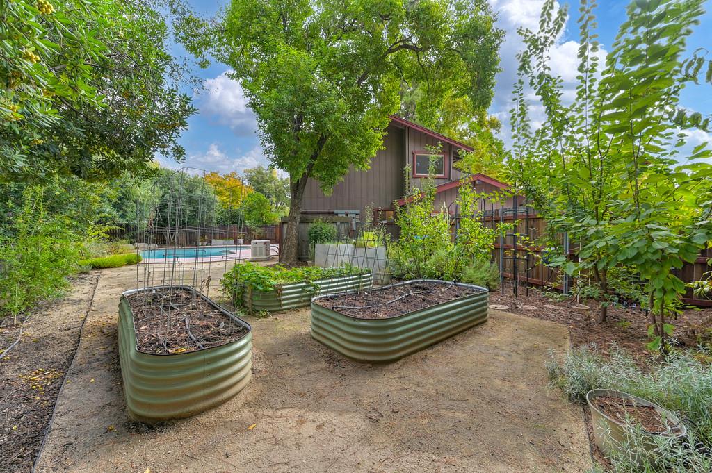 2217 Alameda Avenue Davis, CA 95616 - Photo 58 of 70