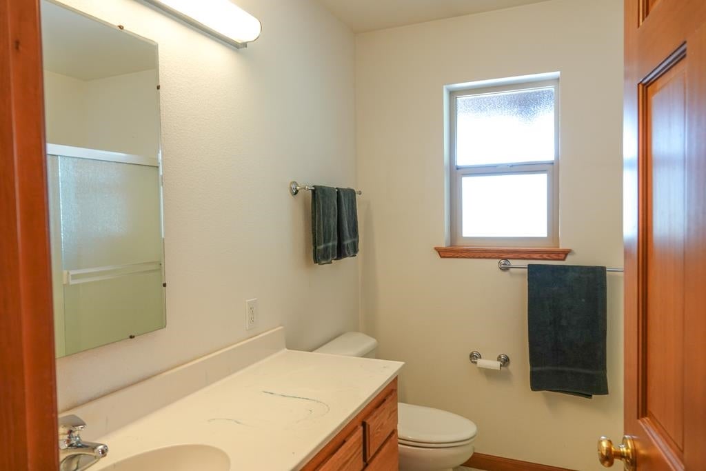 4721 Oberlin Road Montague, CA 96064 - Photo 13 of 27 Gallery Image 13