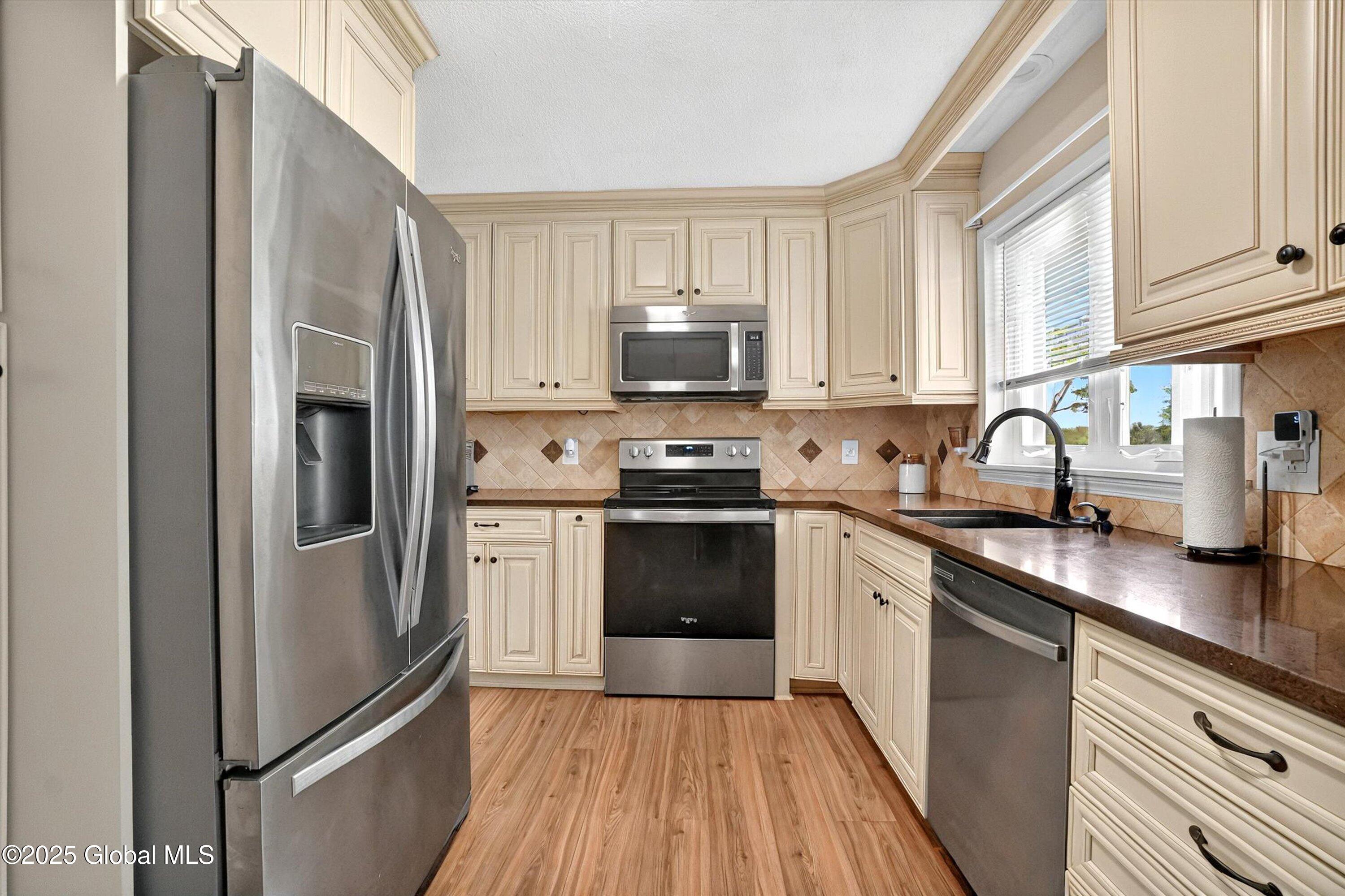 57 Garnsey Road Rexford, NY 12148 - Photo 10 of 58 08-57 Garnsey Rd-8