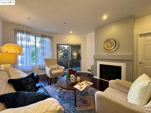 $525,000 | 320 Caldecott Lane, Unit 127, Oakland, CA 94618