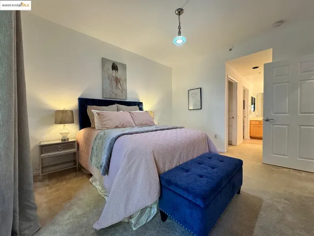 $525,000 | 320 Caldecott Lane, Unit 127, Oakland, CA 94618