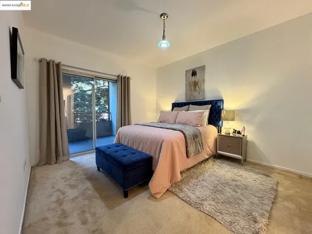 $525,000 | 320 Caldecott Lane, Unit 127, Oakland, CA 94618