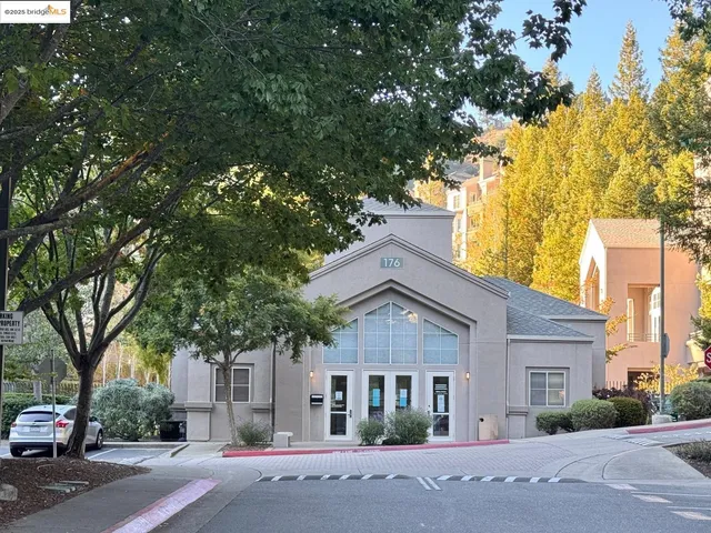 $525,000 | 320 Caldecott Lane, Unit 127, Oakland, CA 94618