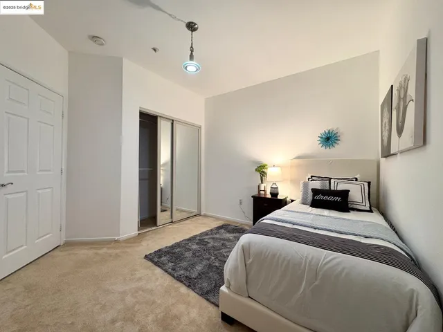 $525,000 | 320 Caldecott Lane, Unit 127, Oakland, CA 94618