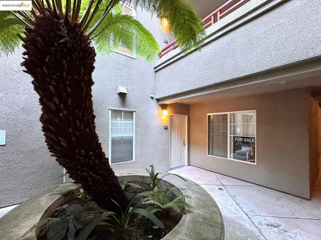 $525,000 | 320 Caldecott Lane, Unit 127, Oakland, CA 94618