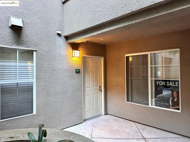 $525,000 | 320 Caldecott Lane, Unit 127, Oakland, CA 94618