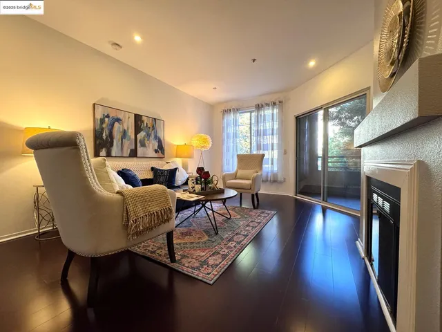 $525,000 | 320 Caldecott Lane, Unit 127, Oakland, CA 94618