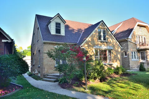 $349,900 | 2657 North 67th Street, Wauwatosa, WI 53213