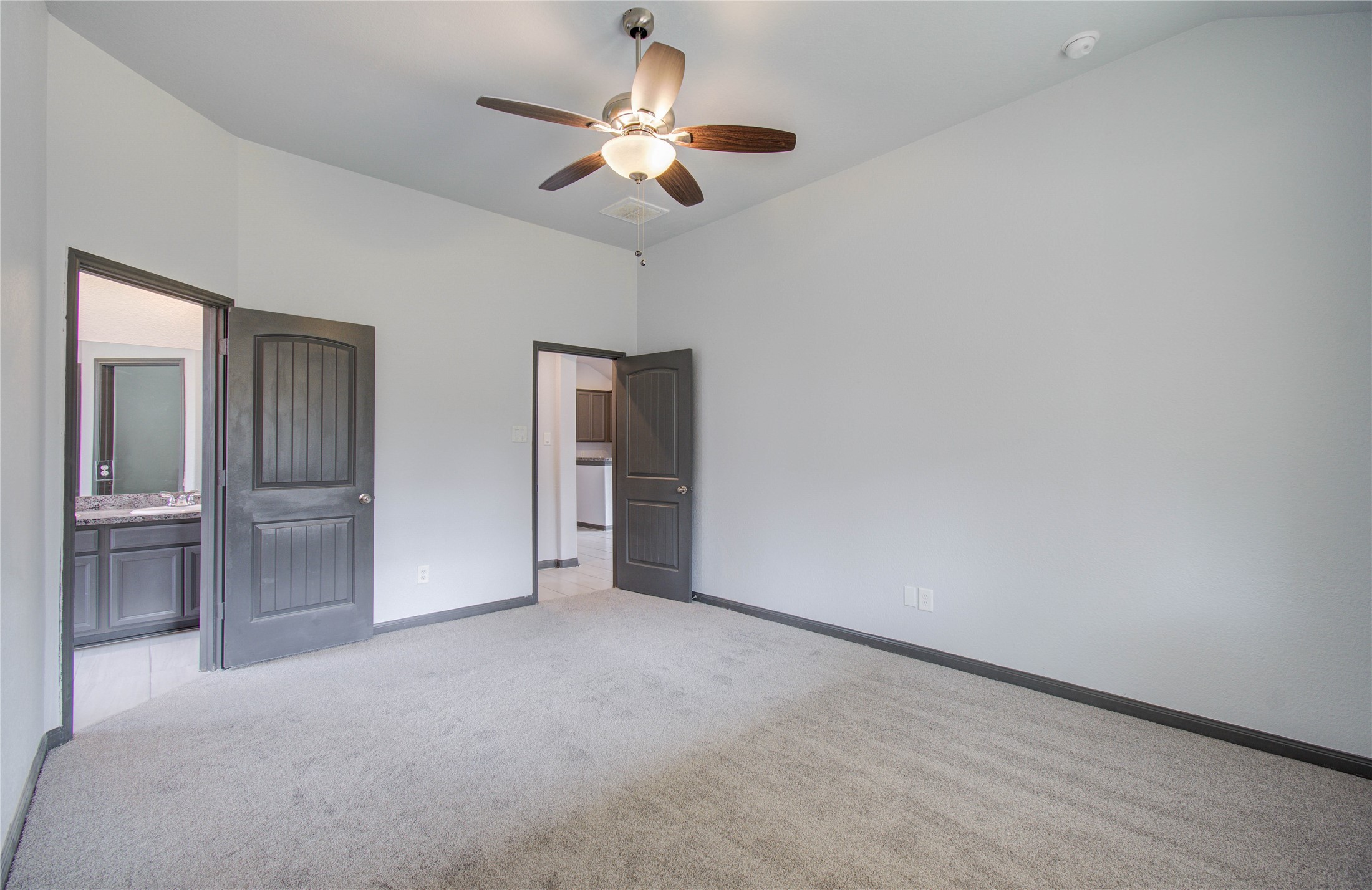 12147 La Salle River Road Conroe, TX 77304 - Photo 20 of 37