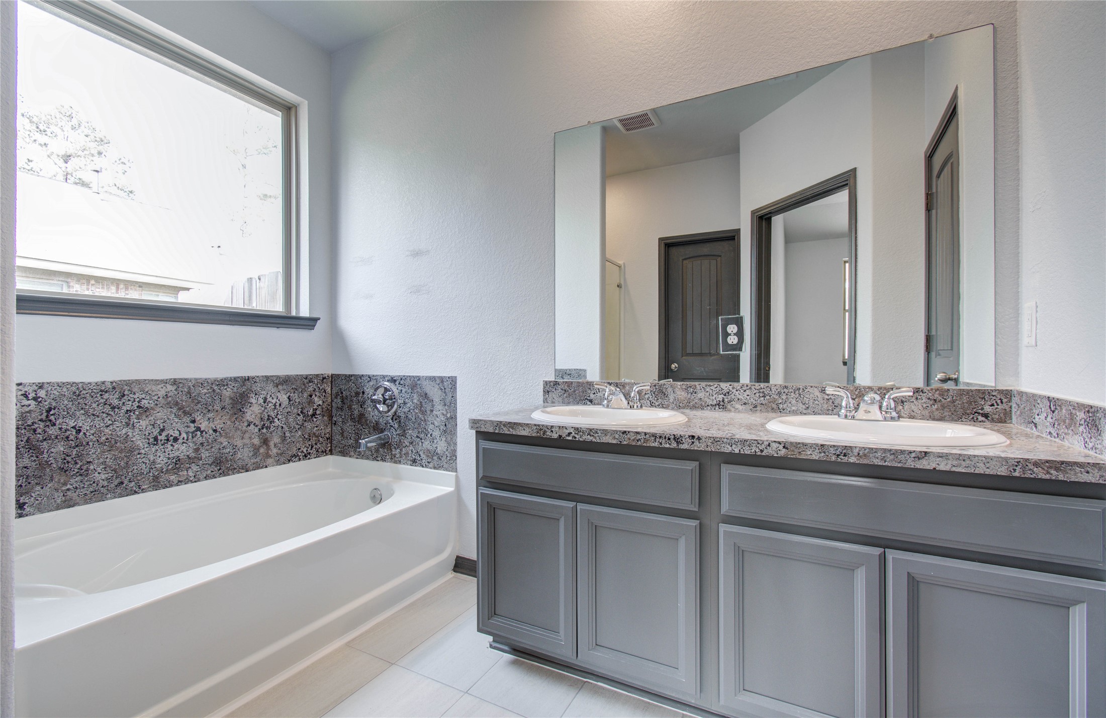 12147 La Salle River Road Conroe, TX 77304 - Photo 21 of 37