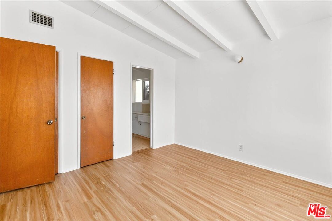 1012 Camann Street Glendale, CA 91208 - Photo 22 of 33 a view of empty room with wooden floor and closet