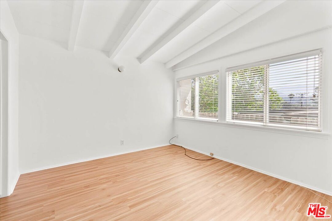 1012 Camann Street Glendale, CA 91208 - Photo 23 of 33 a view of empty room with wooden floor and fan