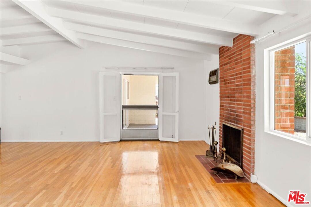 1012 Camann Street Glendale, CA 91208 - Photo 27 of 33 a view of livingroom with hardwood
