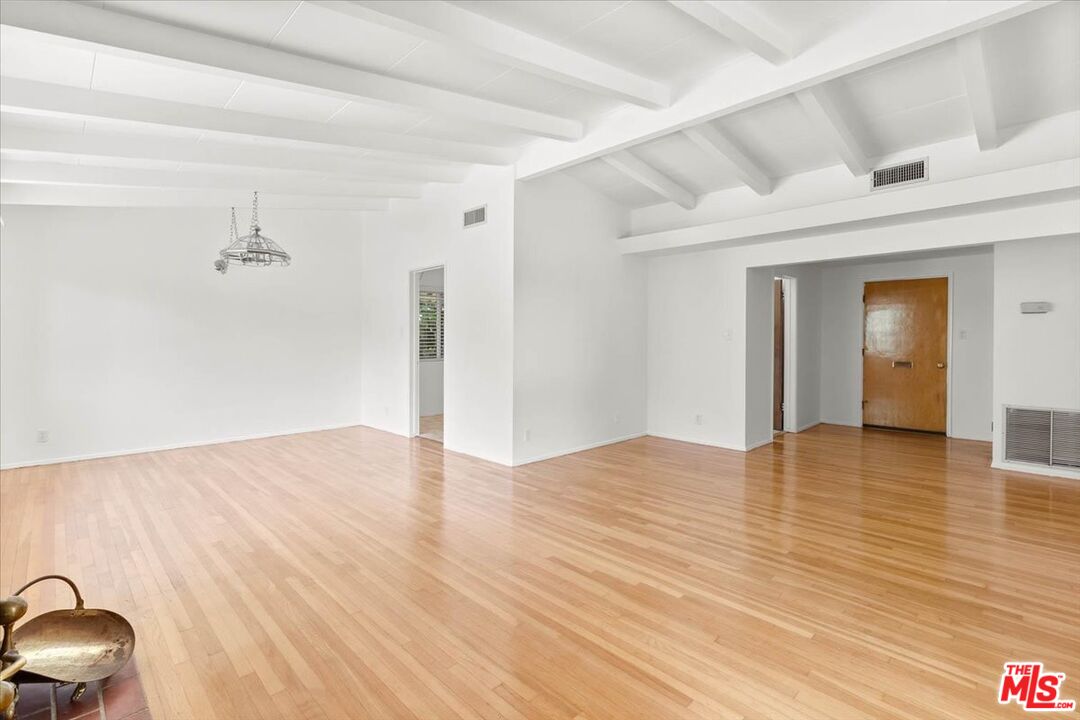 1012 Camann Street Glendale, CA 91208 - Photo 3 of 33 a view of empty room with wooden floor