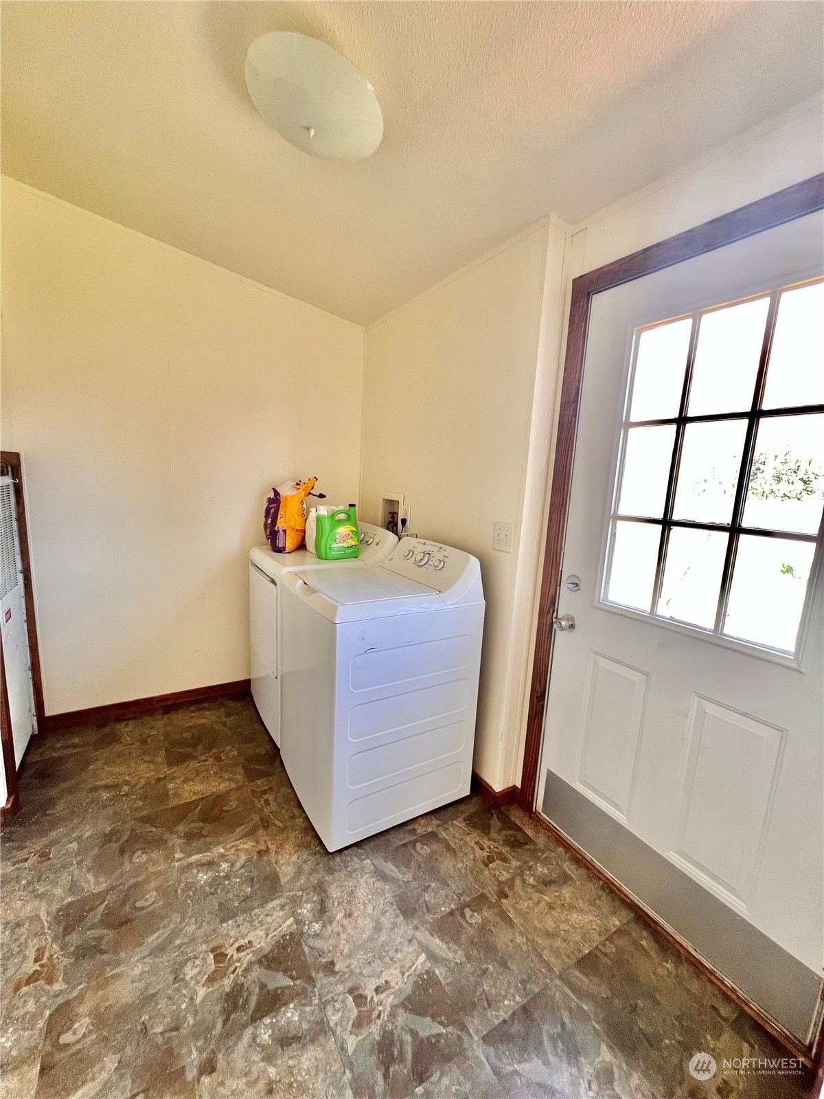 7595 Bouldercrest Road Northeast Moses Lake, WA 98837 - Photo 13 of 19 Gallery Image 13
