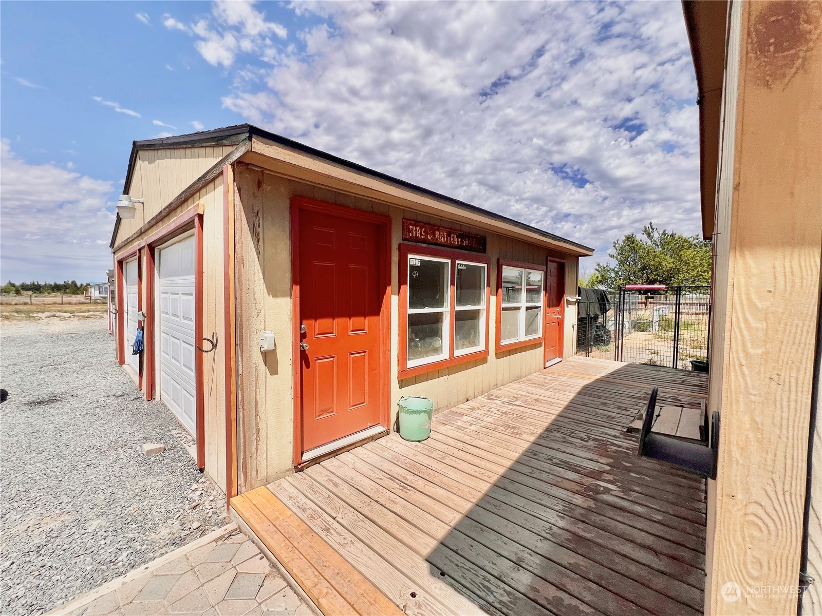 7595 Bouldercrest Road Northeast Moses Lake, WA 98837 - Photo 3 of 19 Gallery Image 3