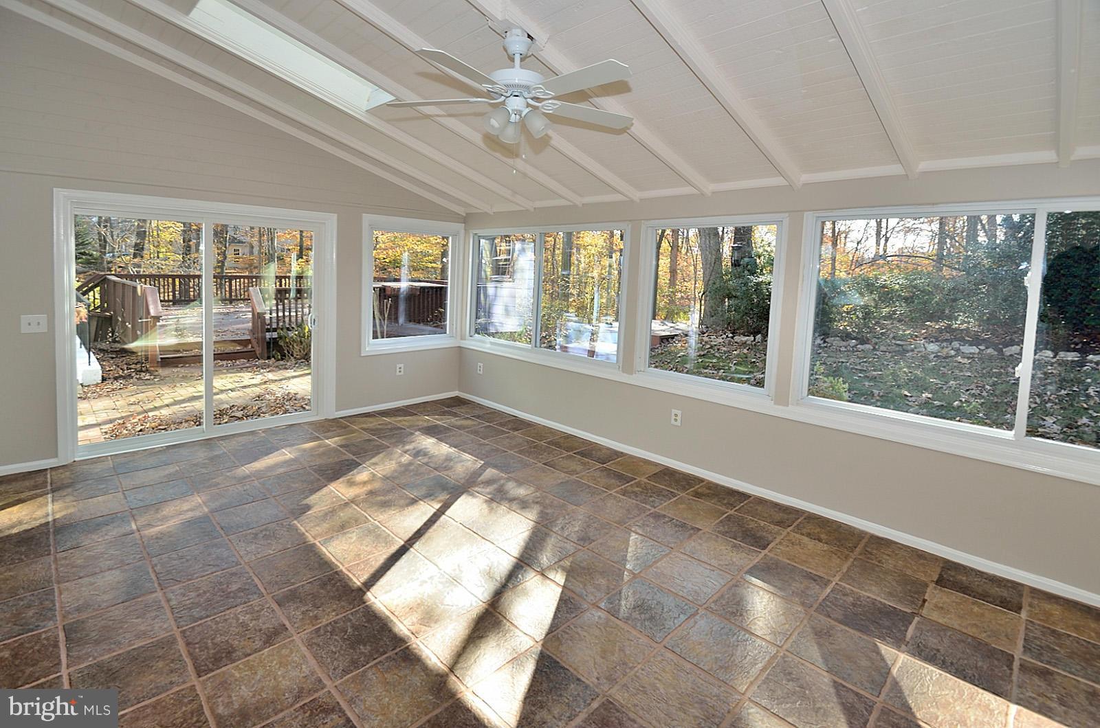 9211 Mac Swain Place Springfield, VA 22153 - Photo 15 of 30 Interior (General)