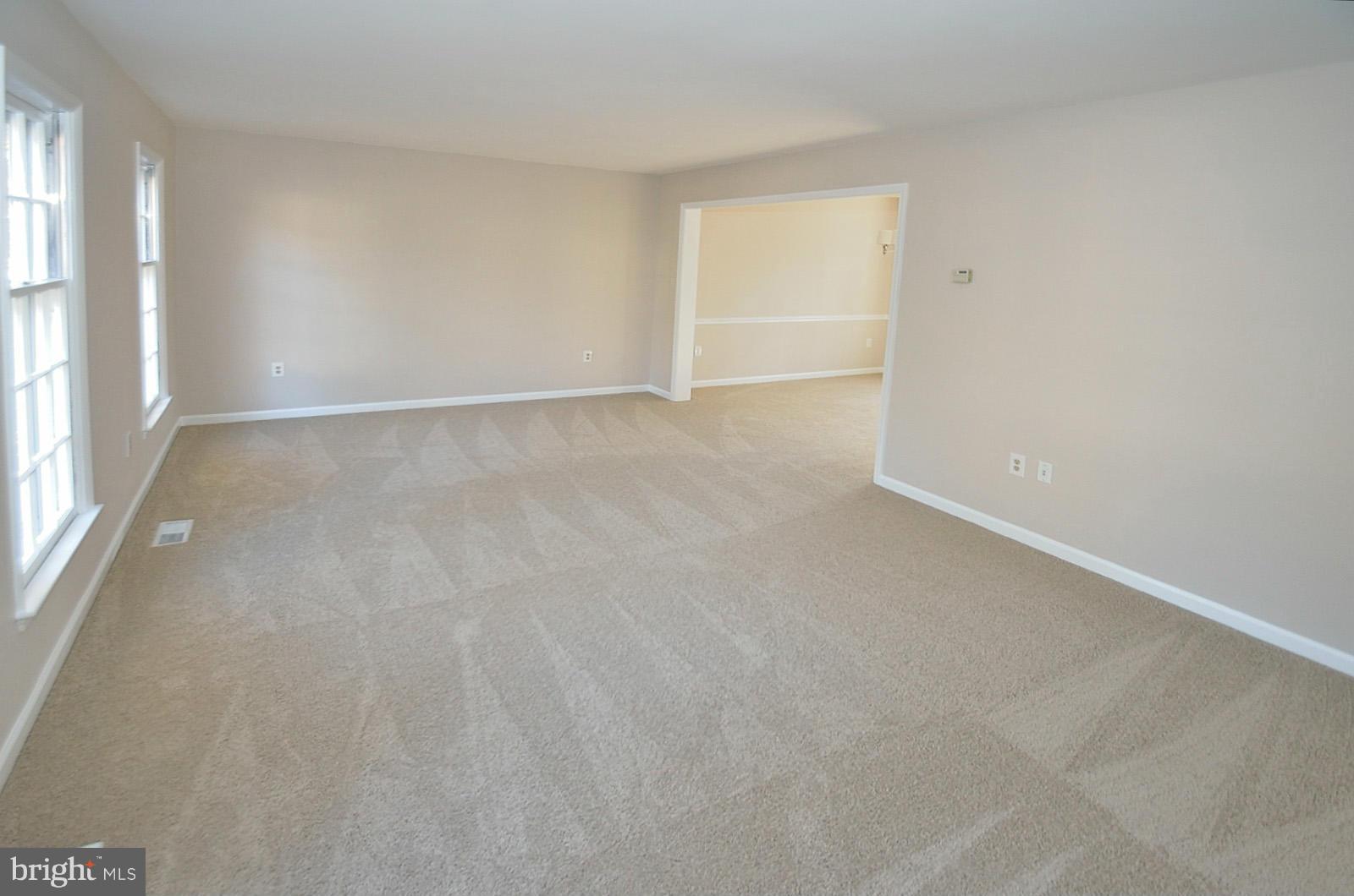 9211 Mac Swain Place Springfield, VA 22153 - Photo 3 of 30 Living Room