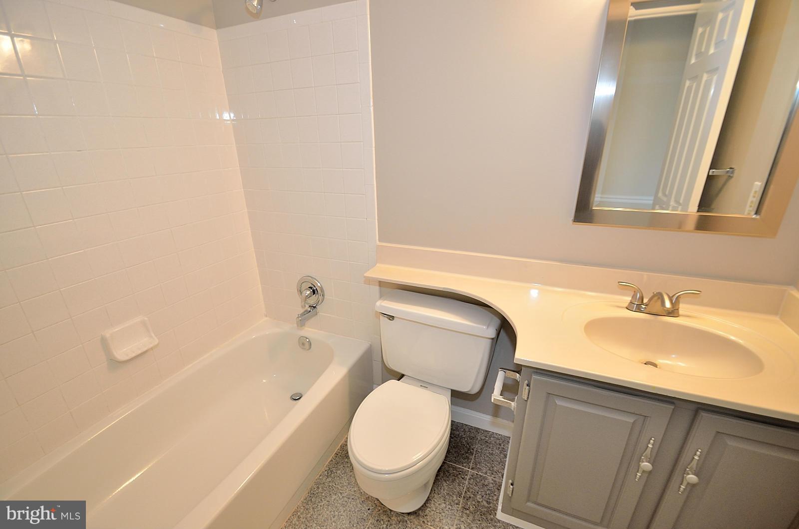 9211 Mac Swain Place Springfield, VA 22153 - Photo 22 of 30 Bath