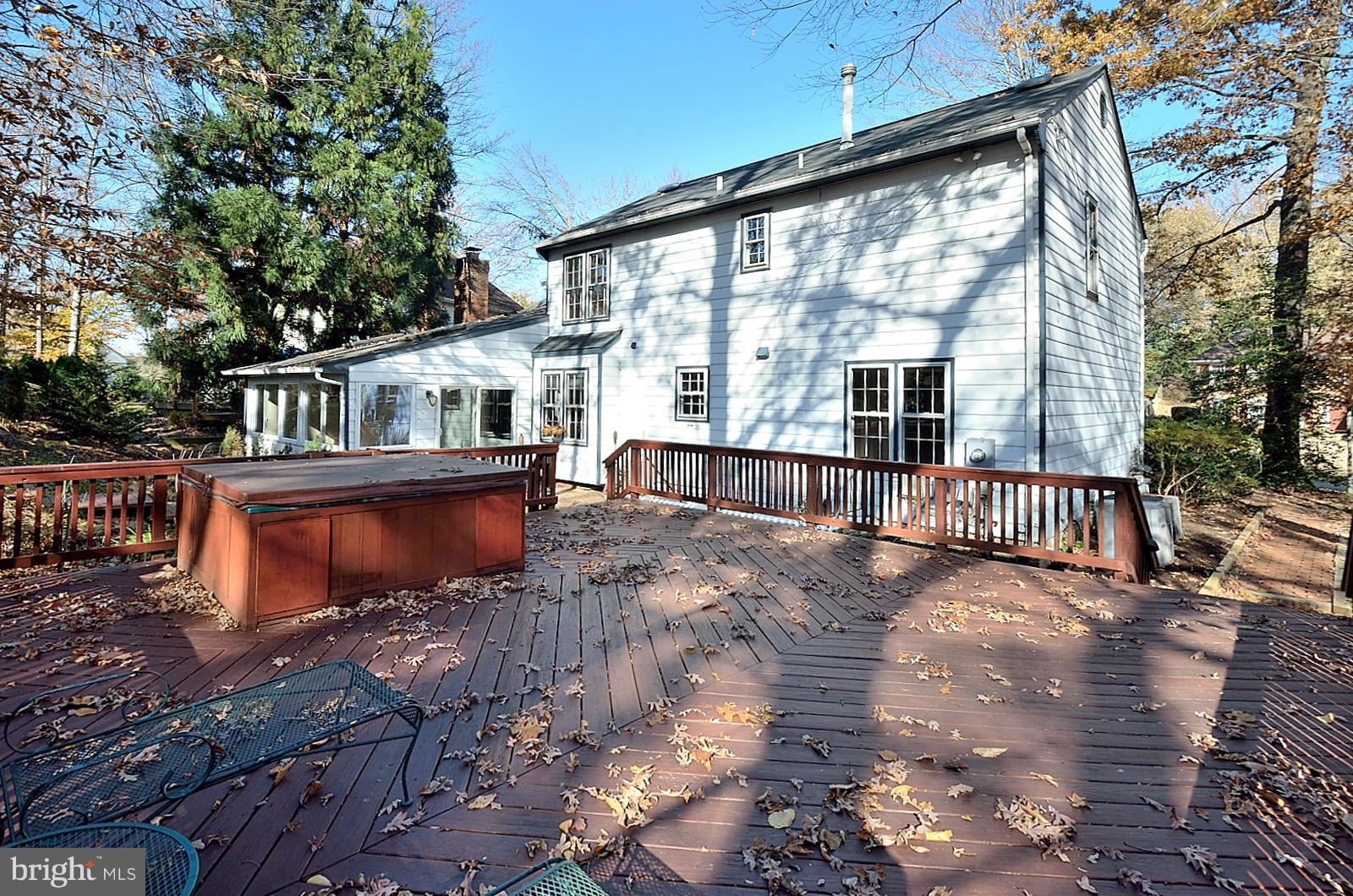 9211 Mac Swain Place Springfield, VA 22153 - Photo 29 of 30 Exterior (Rear)