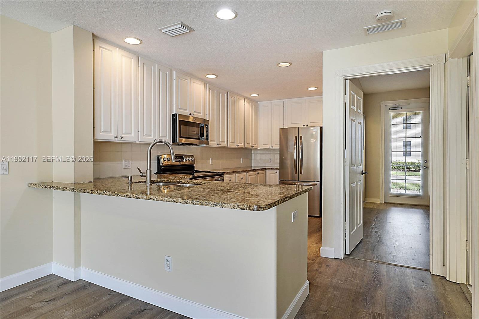 178 Soriano Drive Jupiter, FL 33458 - Photo 10 of 45