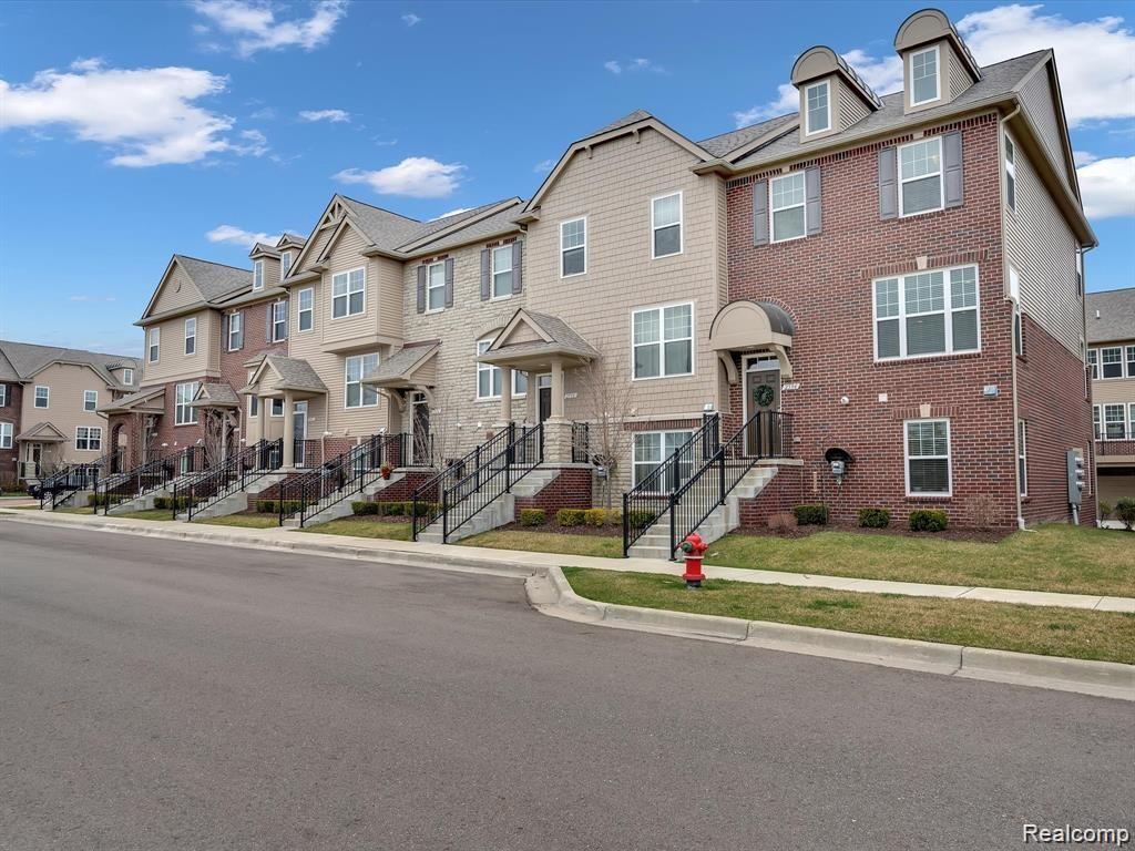 2594 Helmsdale Circle Rochester Hills, MI 48307 - Photo 1 of 28