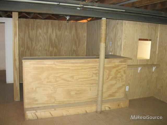 79444 Van Dyke Road Romeo, MI 48065 - Photo 7 of 13 31144226-6.JPG