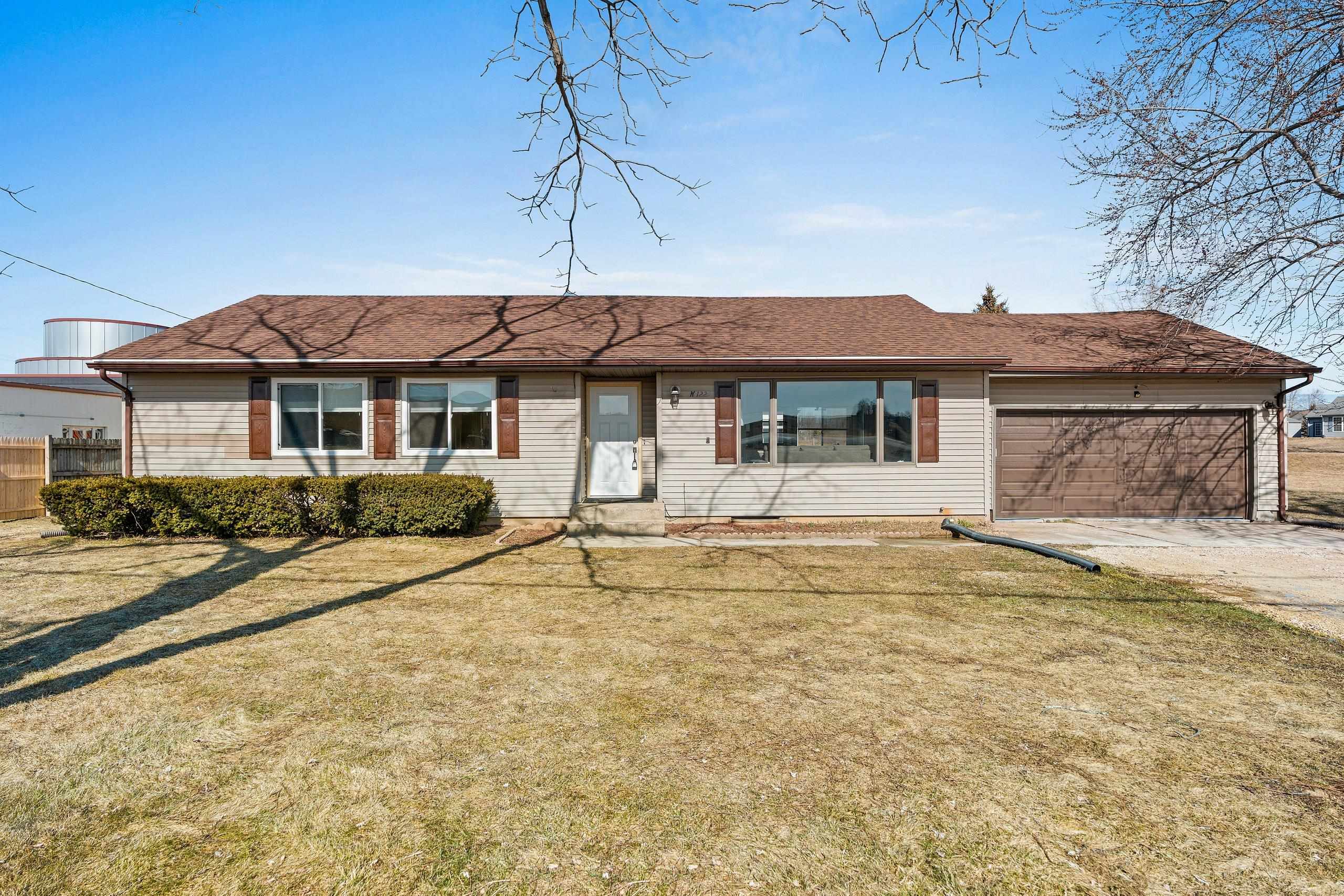 W1228 Highway 60 Trunk