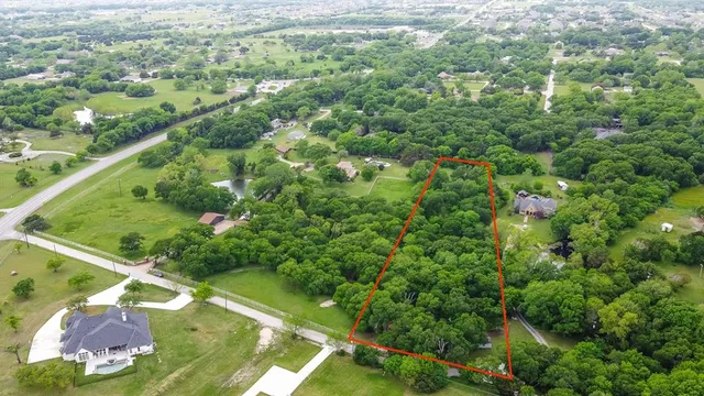 $575,000 | 125 Lost Valley Drive, Lucas, TX 75002