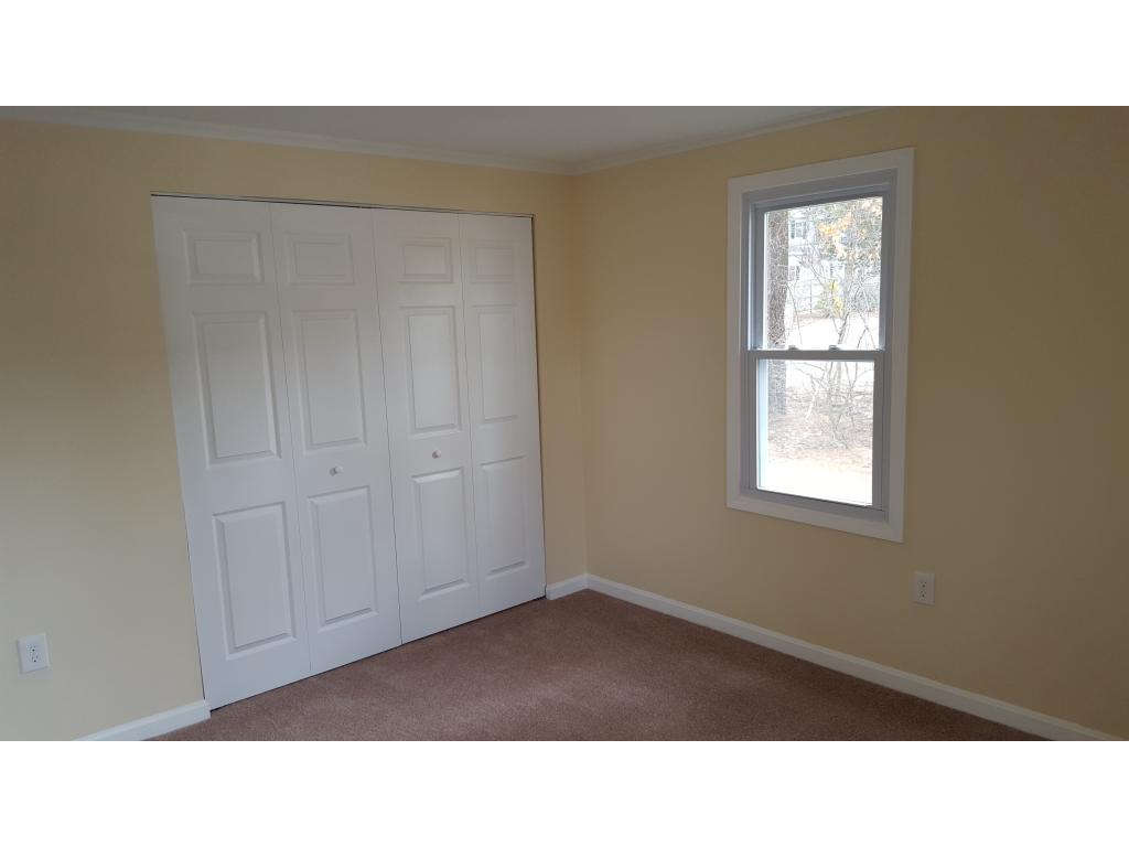 14 East Derry Road Derry, NH 03038 - Photo 12 of 20