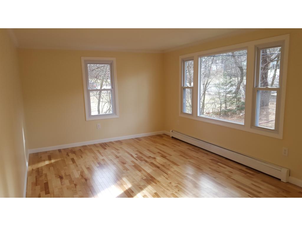 14 East Derry Road Derry, NH 03038 - Photo 5 of 20