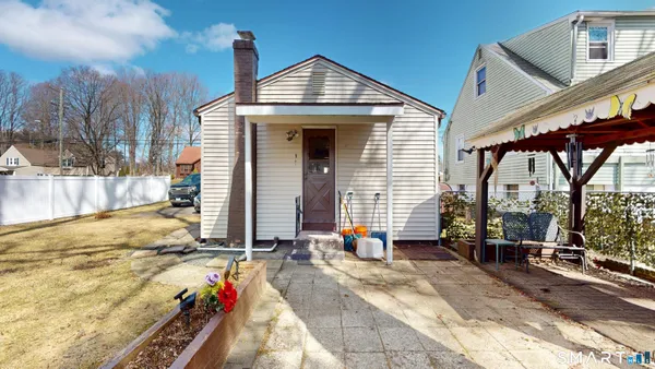$199,000 | 137 Brook Street, Bristol, CT 06010