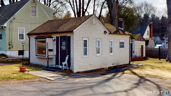 $199,000 | 137 Brook Street, Bristol, CT 06010