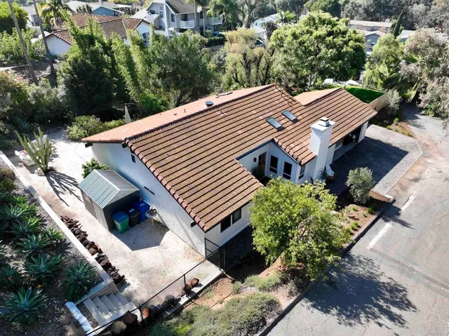 $1,749,000 | 1427 Avocado Road, Oceanside, CA 92054