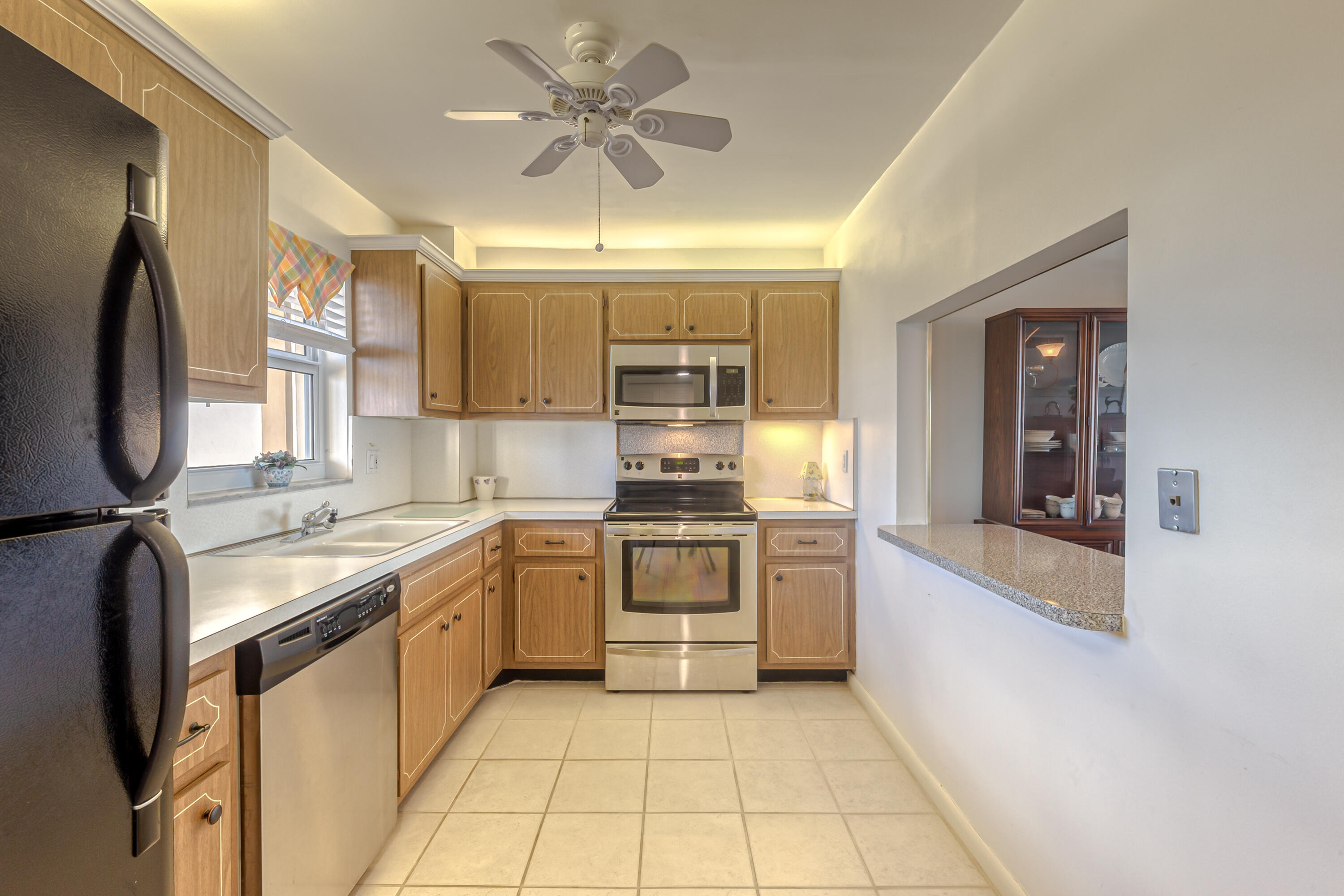 303 North Riverside Drive, Unit PH5 Pompano Beach, FL 33062 - Photo 27 of 46 Pass Through