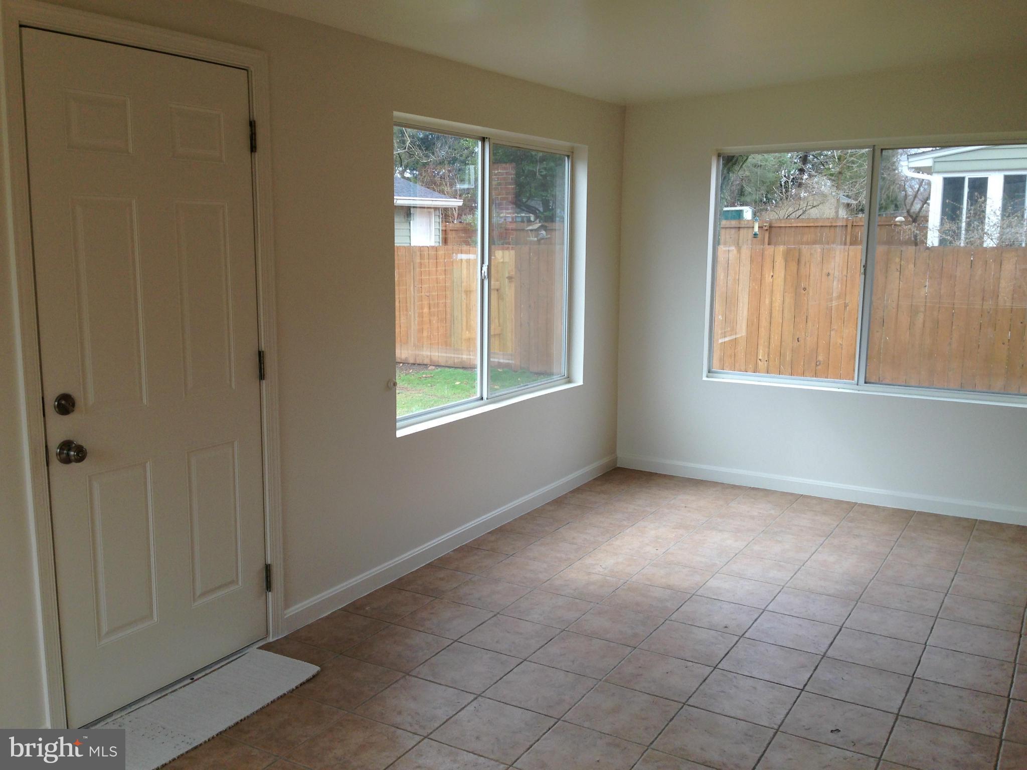 4716 Oxbow Road Rockville, MD 20852 - Photo 15 of 30 Interior (General)