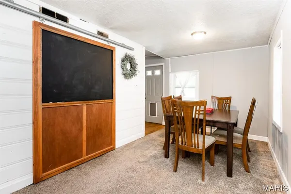 $1,695 | 417 North John Street, Mascoutah, IL 62258