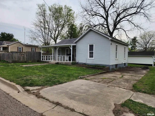 $73,900 | 403 South Elm Street, Lincoln, IL 62656