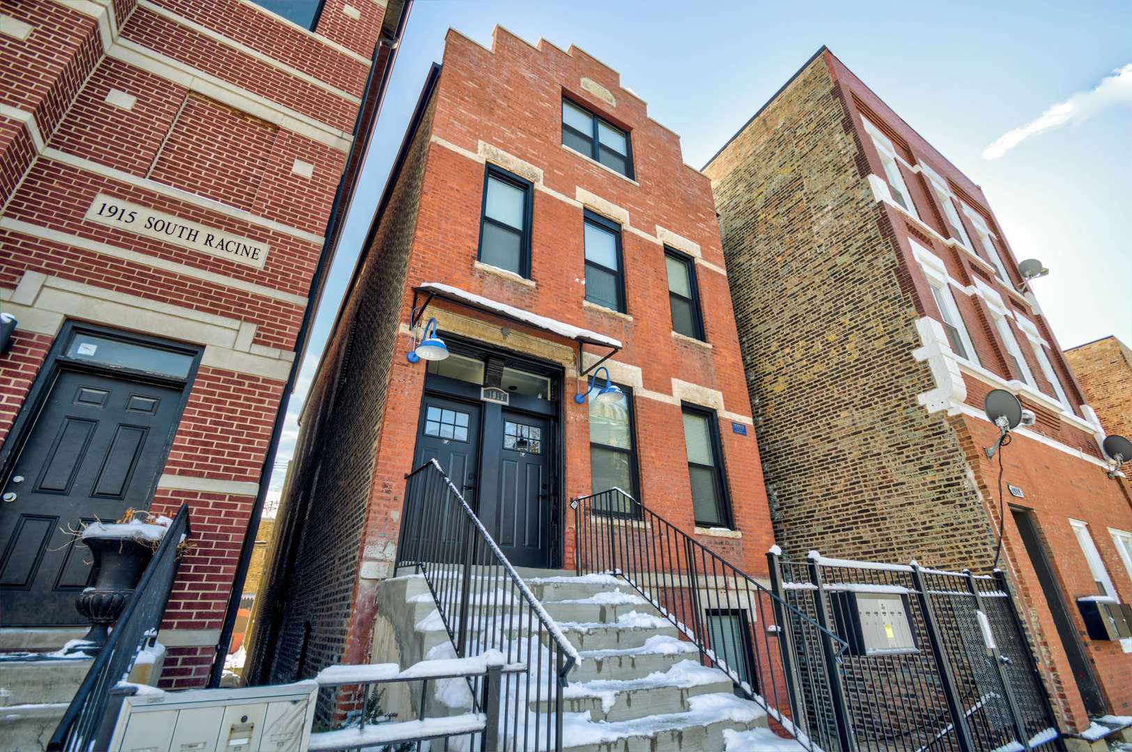 a view of an buildings