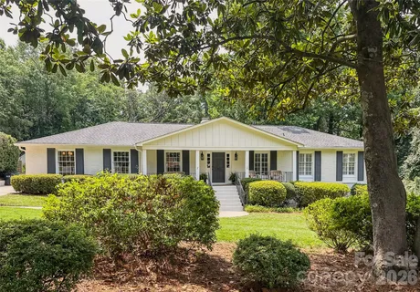 $949,900 | 1301 East Barden Road, Charlotte, NC 28226