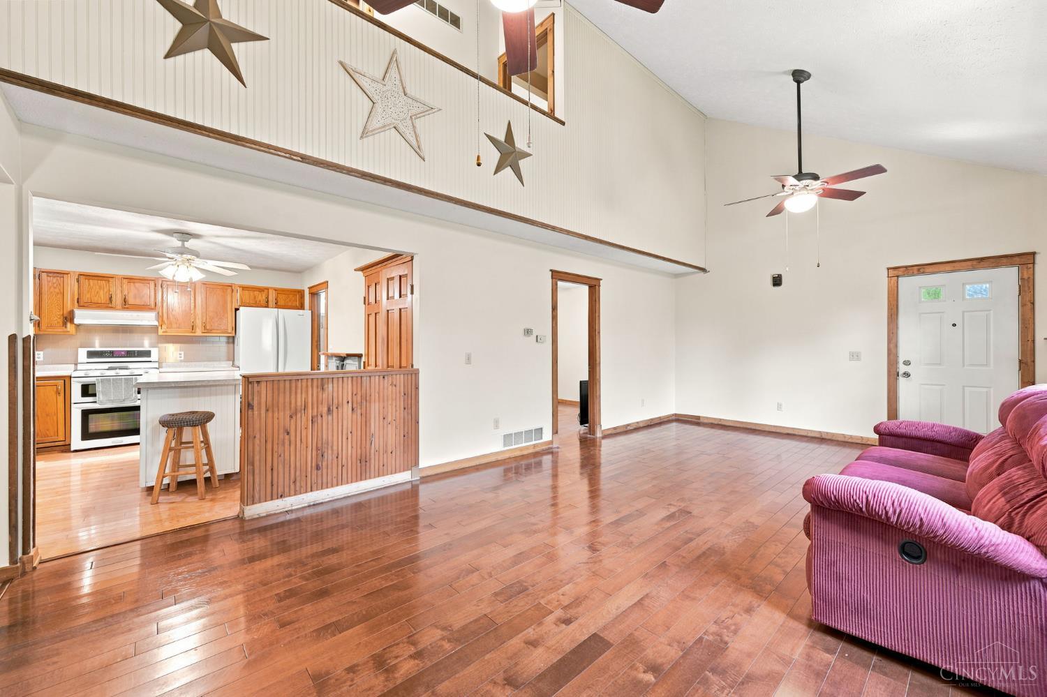 6583 Schweitzerhoff Road Cincinnati, OH 45247 - Photo 6 of 42