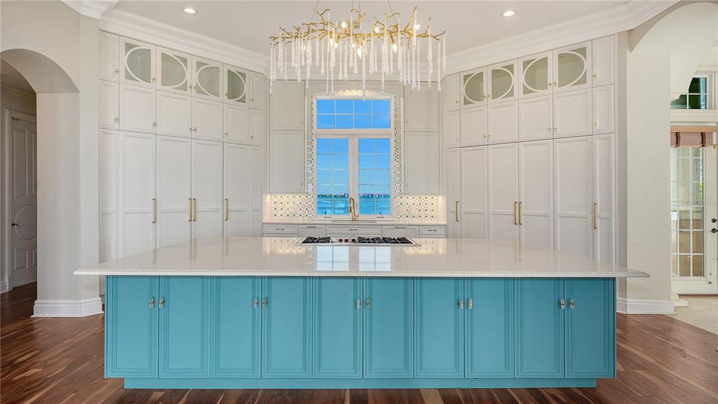 1356 Point Crisp Road Sarasota, FL 34242 - Photo 26 of 55 Gallery Image 26