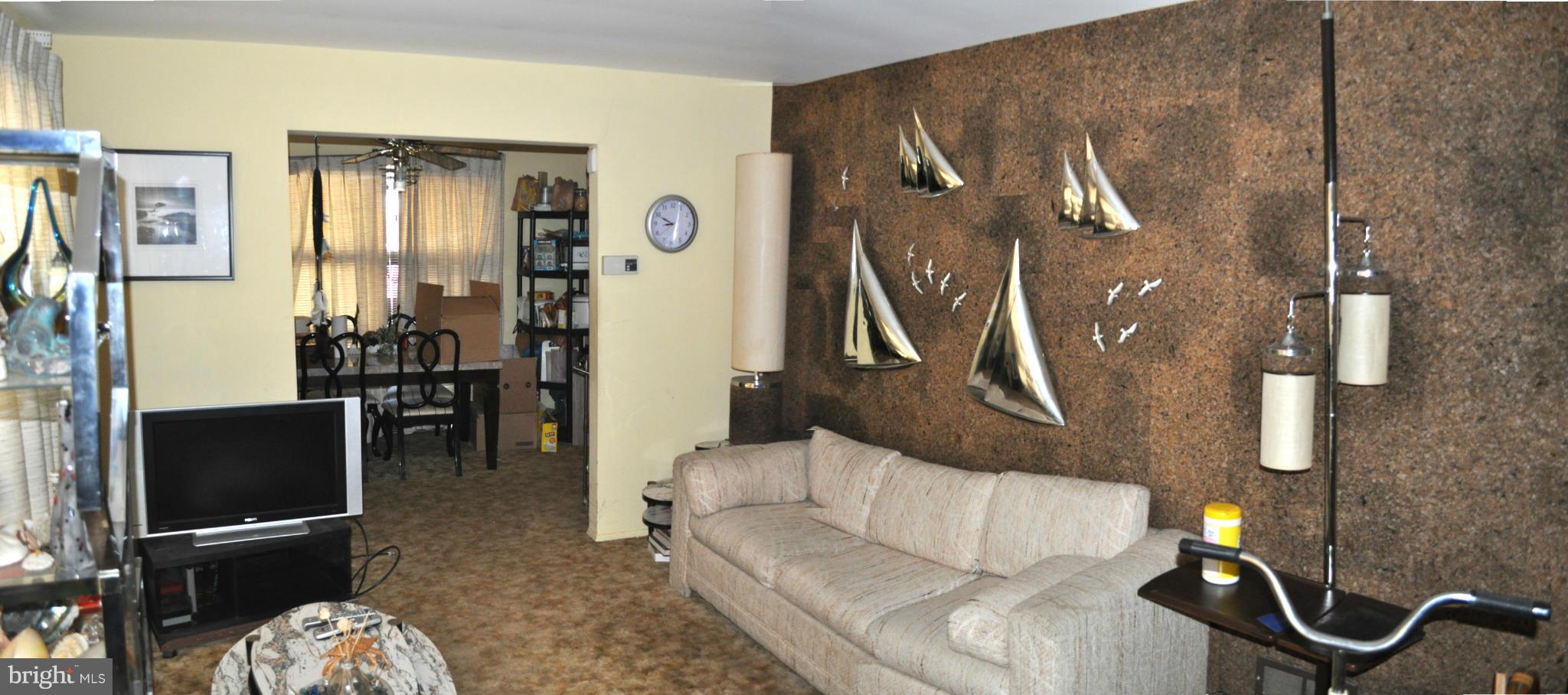 2019 Tred Avon Road Baltimore, MD 21221 - Photo 5 of 7 Living Room