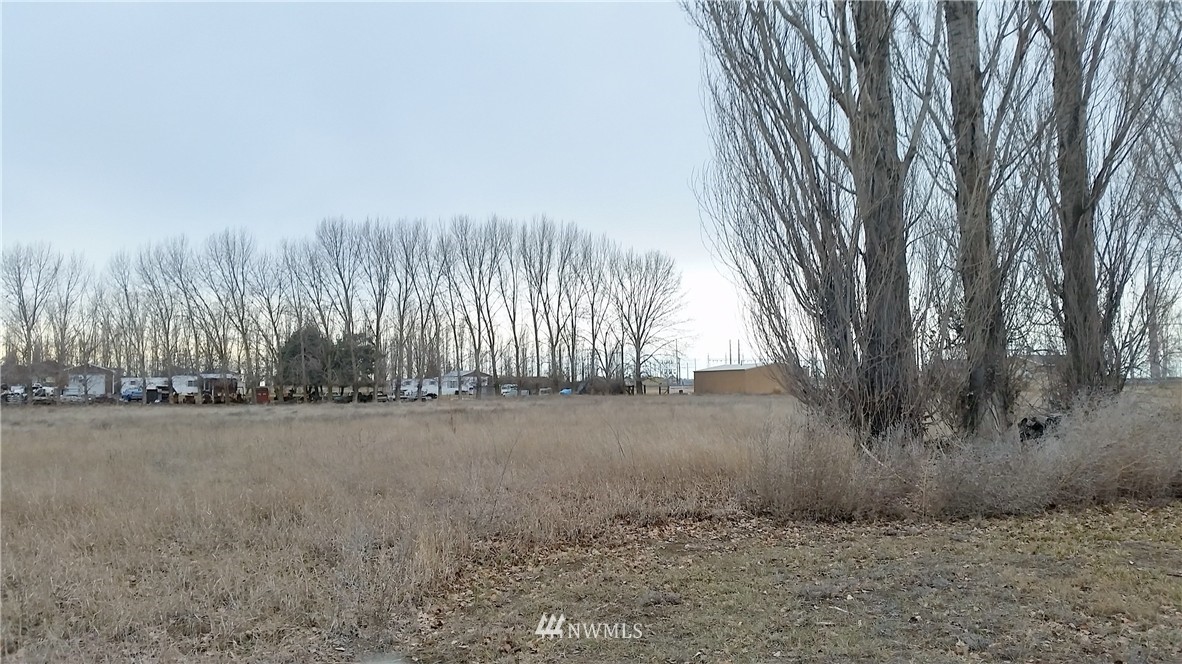 6884 Ferguson Road Northeast Moses Lake, WA 98837 - Photo 22 of 23