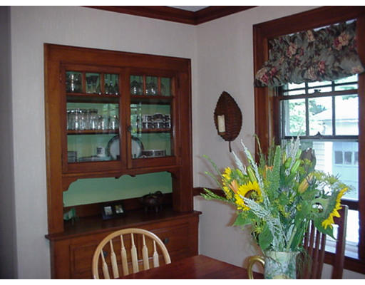 29 Robbins Road Watertown, MA 02472 - Photo 5 of 11
