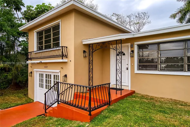 $518,000 | 1419 Crest Drive, Lake Worth, FL 33461